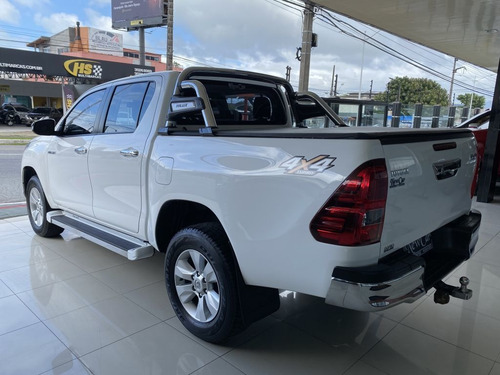 Imagem 3 de 11 de Hilux Cd Sr 4x4 2.8 Tdi Diesel Aut.