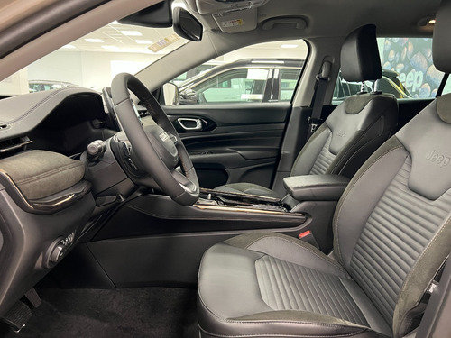 Imagen 11 de 14 de Jeep Commander Limited 0km Entrega Inmediata Sport Cars 2022