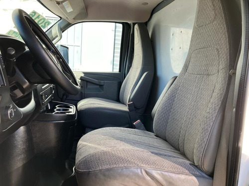 2016 Chevrolet Express 4500 Caja Seca 16' Pies