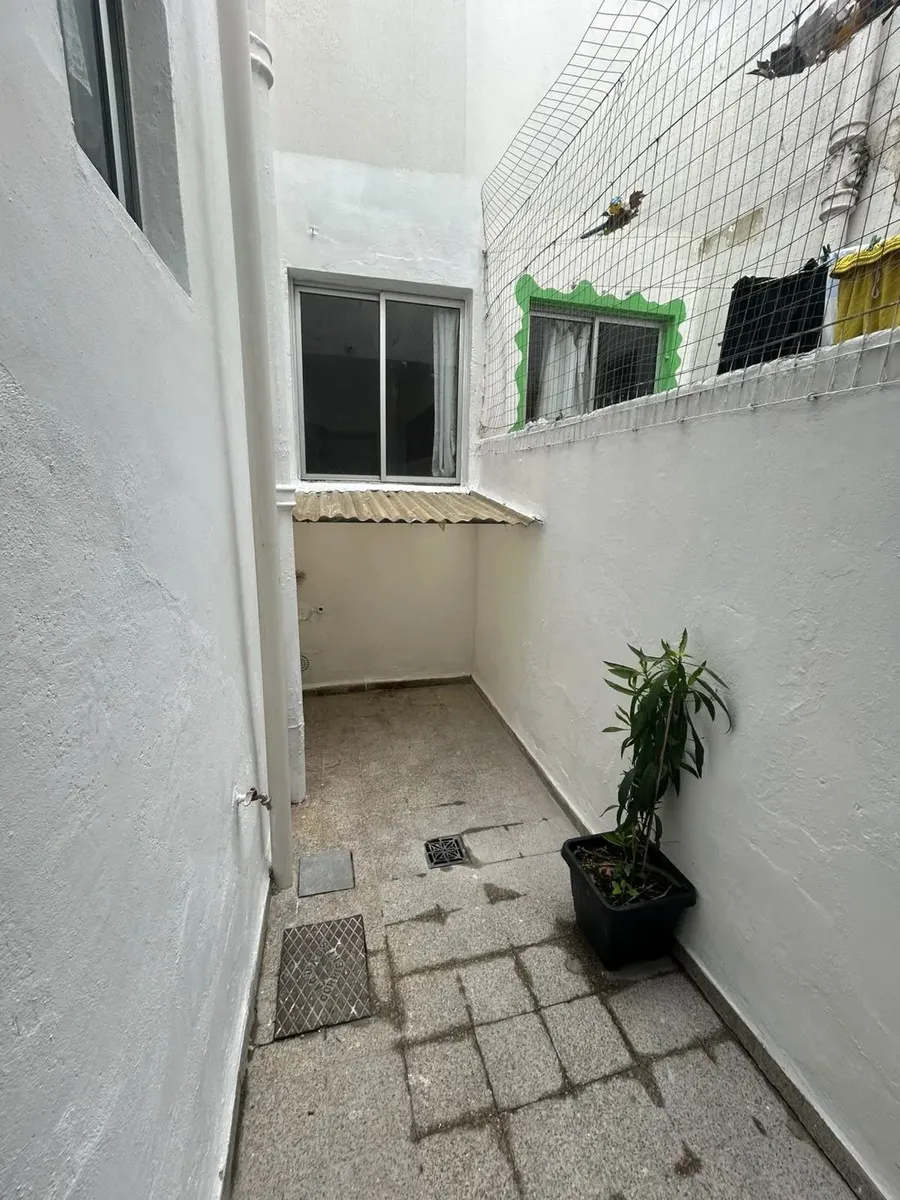 Se Alquila Excelente Apartamento De 2 Dormitorios Y 2 Patios Ubicado En Pocitos · Foto 3