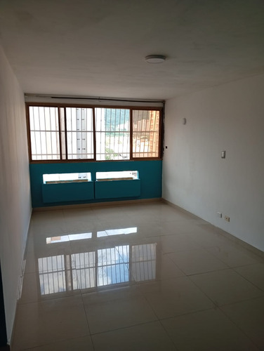 Gf Se Vende Apartamento En Res Teresa En Mañongo. Oportunida