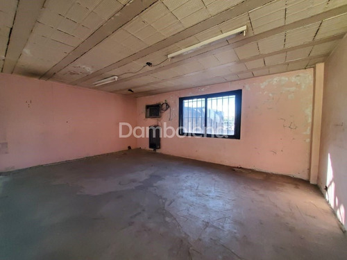 Imagen 6 de 11 de Local En Venta O Permuta Ubicado En Moreno, Moreno