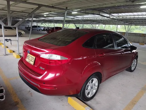 Ford Fiesta 1.6 Hatchback Se