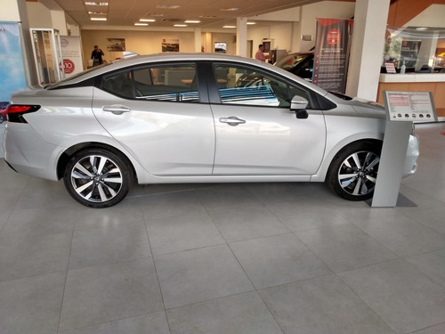 Nissan Versa Exclusive Cvt