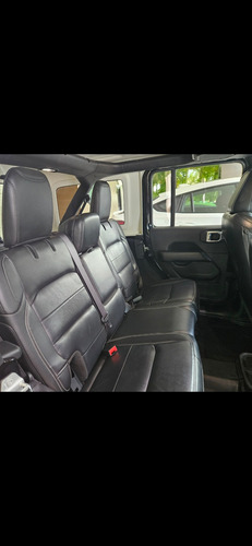 Jeep Wrangler 3.6 Unlimited Sahara 4x4 At