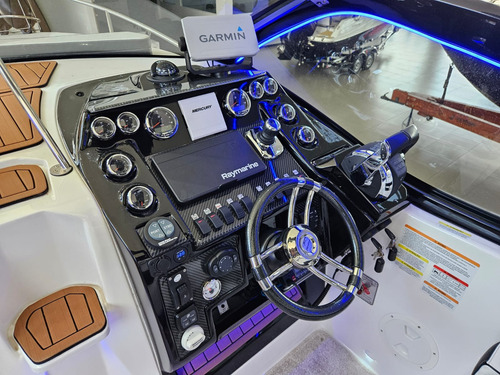 Lancha Focker 333 - Gran Turismo Parelha Diesel Com Joystick