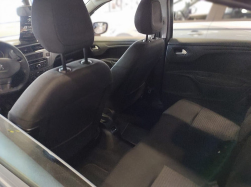 Imagen 7 de 8 de Peugeot 301 Active 4p 1.6hdi 92hp Manual 5v