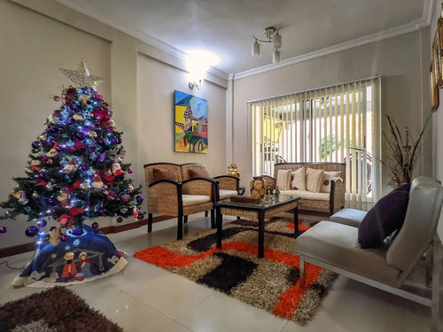 Casa En Alquiler Lomas Del Country Planta Pozo Amoblado Hg