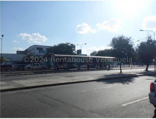 Milagros Inmuebles Local Alquiler Barquisimeto Lara Zona Centro Economica Comercial Economico Código Inmobiliaria Rent-a-house 25-185