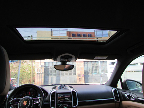Imagen 10 de 15 de Porsche Cayenne 2016