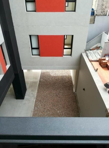 Moderno Monoambiente A La Venta Con Cochera En Lanus!
