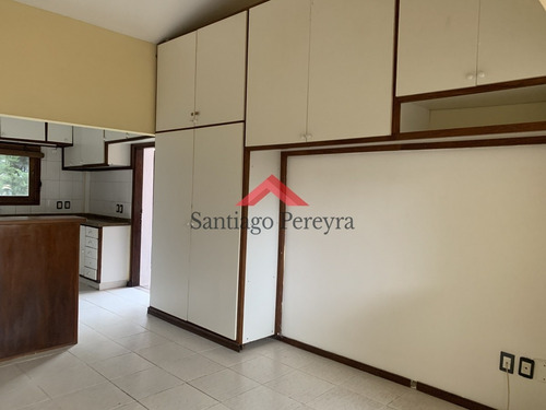Muy Linda Casa En Punta Del Este- Ref: 6871