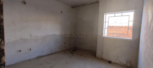 Imagen 9 de 13 de Vendo Apartamento En San Joaquin De Turmero, Código 23-4979 Carlos M. 04243535083