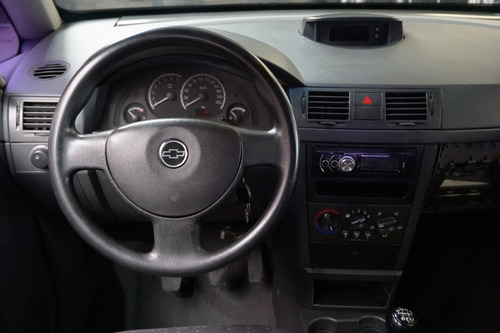 Imagen 14 de 15 de Chevrolet Meriva Gl 1.8 2006