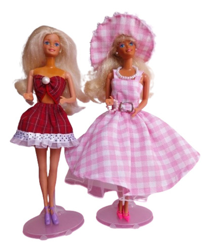 Roupinha Barbie Vestido Xadrez Calcina Chapéu Sapato Colar  