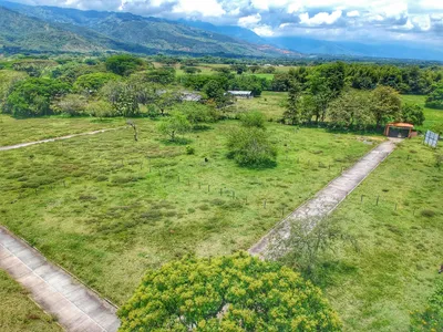 Lote y casalote en venta
