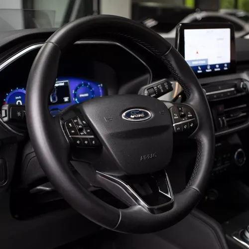 Ford Escape titanium 2.0