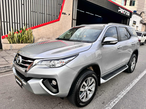 Toyota Fortuner 2.8 Diésel 4x4