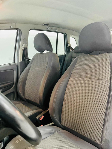 Volkswagen Suran 1.6 Highline 101cv 11c 2011