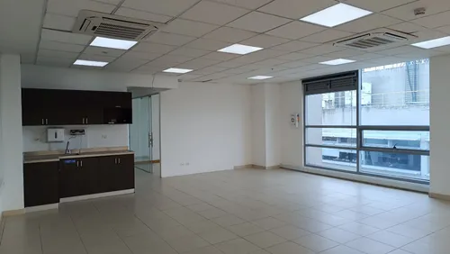 Oficina En Arriendo/venta En Chico Norte Iii. Cod A1105062
