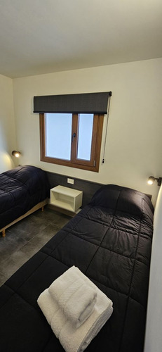 Departamento En Venta De Dos Dormitorios En San Martín De Los Andes, Centro. Duplex