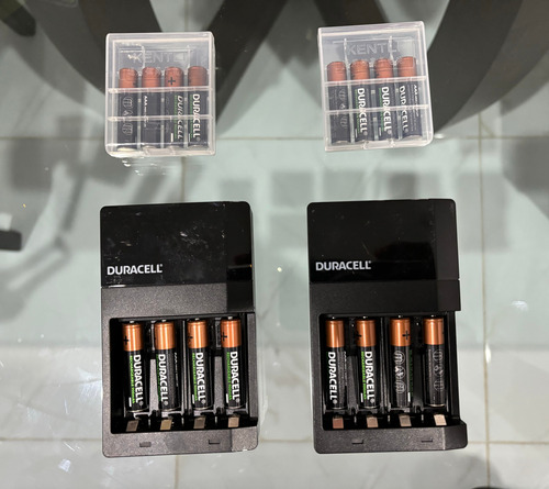 Duracell 2 Cargadores Y Varias Baterías Aa/aaa