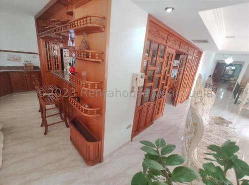 Imagen 17 de 30 de && Penthouse En Venta Al Este De Barquisimeto Lara Rah 23-23690 //invierta Seguro Con Rentahouse//