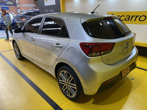 Imagen 7 de 25 de Kia Rio Vibrant