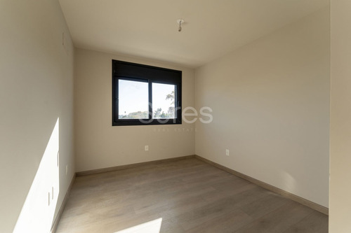 Venta De Casa De 3 Dormitorios En Carrasco Norte, Dos Acres (ref: Srs-10114)