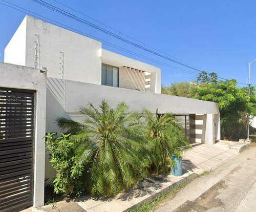 Casa En Remate Cerca De Plaza City Center En Montebello Mérida Yucatán