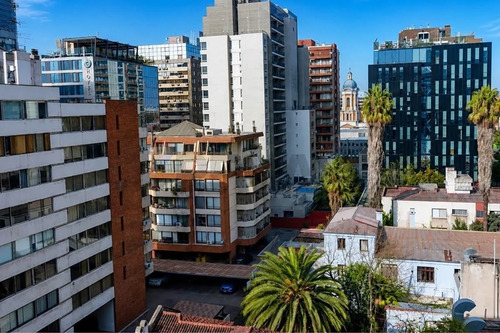 Se Aceptan Ofertas Con Estacionamiento Y Bodega