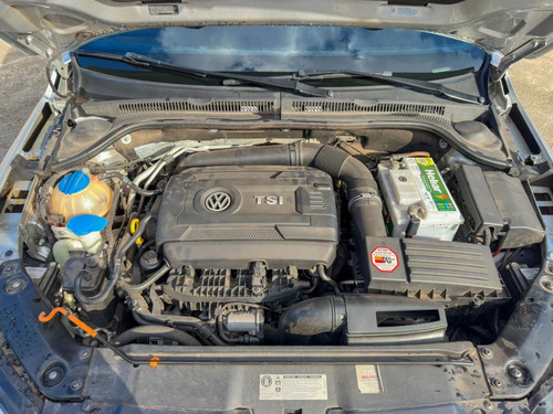 Volkswagen Jetta 2.0 tsi highline 211cv gasolina 4p tiptronic