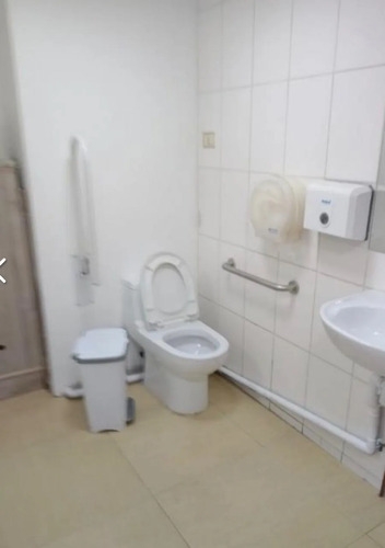 Arriendo Box En Centro Medico  22m2  Santiago Centro