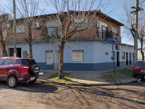 Imagen 1 de 4 de Permuta - Departamento Tipo Casa En Venta - Moron Norte
