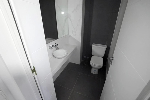 Departamento 2 Ambientes En Venta A Estrenar En Almagro Con Balcón Corrido. Amenities