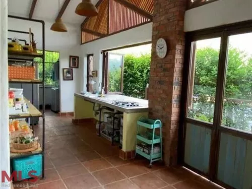 Hermosa Casa Campestre Estilo Colonial(mls#240873)