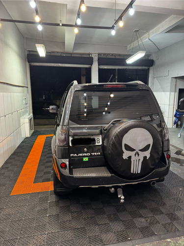 Mitsubishi Pajero TR4 2.0 Flex Aut. 5p