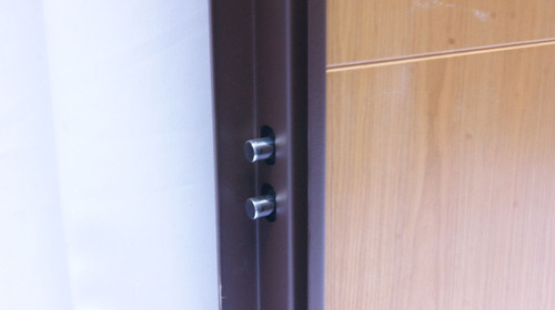 Puerta Blindada Europea Padilla Das. Interior Liso Castaño,