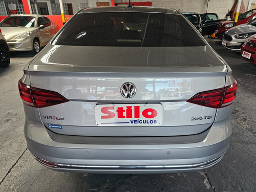 Volkswagen Virtus 1.0 Highline 200 Tsi Aut. 4p 6 marchas