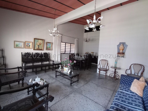 Imagen 2 de 13 de Urbanización El Bosque Maracay Casa En Venta 21-21469 Dc