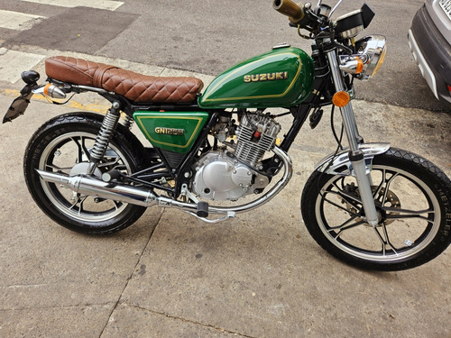 Suzuki Gn125 