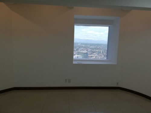 Imagen 7 de 14 de Oficina Amplia Con Vista En Renta En Wtc, Col. Nápoles. Cuenta Con 4 Espacios Independientes Mas Área De Coworkig. 95.43 M2