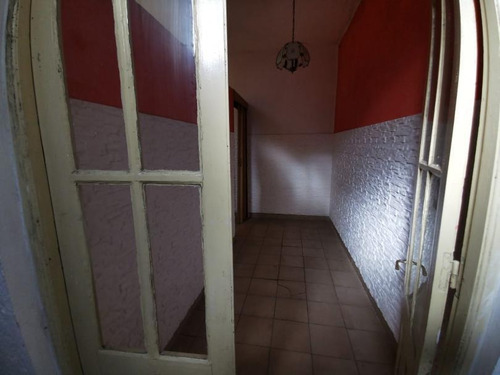 Apartamento A Metros De Agraciada, Paso Molino.