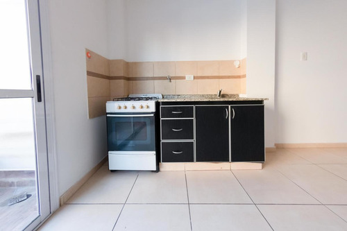 Imagen 16 de 16 de Venta-caseros Centro-departamento De 2 Ambientes Con Cochera Fija, Cubierta Y Balcón.