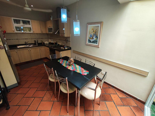 Venta - Ph - 4 Ambientes - Balcon - Quincho - Terraza - Local - Cochera - Permuta