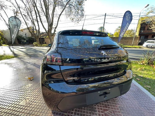 Imagen 5 de 15 de 208 Allure Tiptronic 1.6 0km Am22