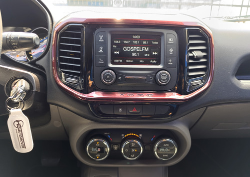 Fiat Toro 1.8 16v Freedom Flex 4x2 Aut. 4p