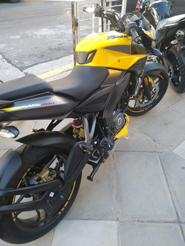 Moto Rouser 200 Moto E