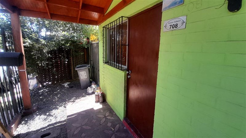 Casa En Venta De 2 Dormitorios En Padre Hurtado