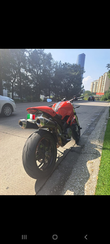 Ducati Monster 796